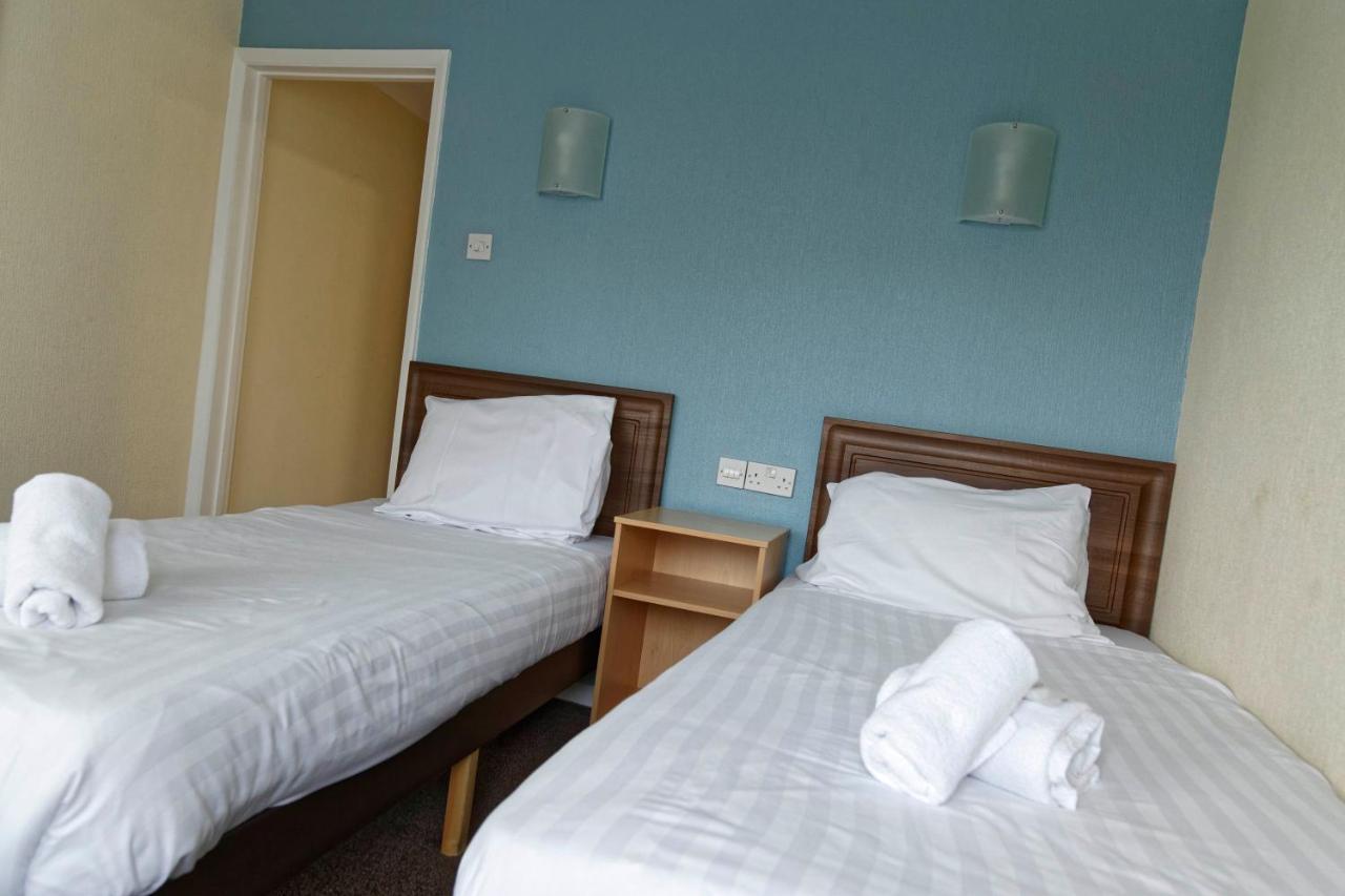 Sand Bay Holiday Village - Adults Only Weston-super-Mare Ngoại thất bức ảnh