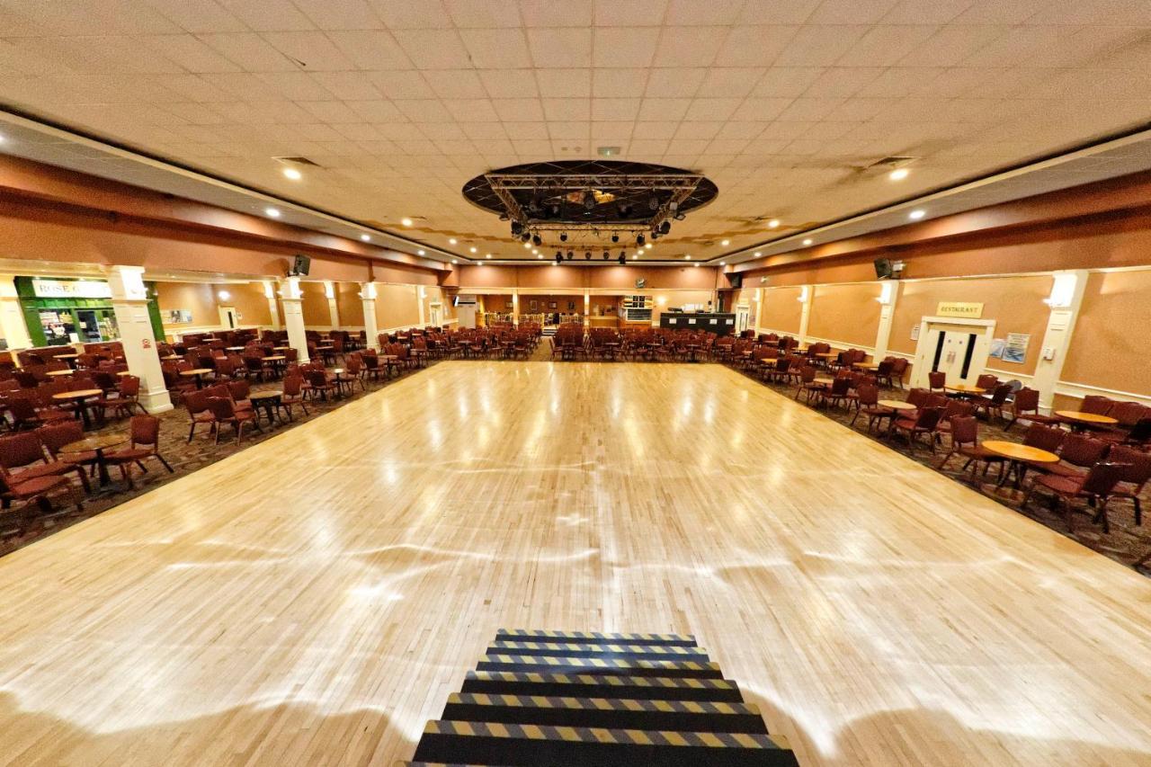 Sand Bay Holiday Village - Adults Only Weston-super-Mare Ngoại thất bức ảnh