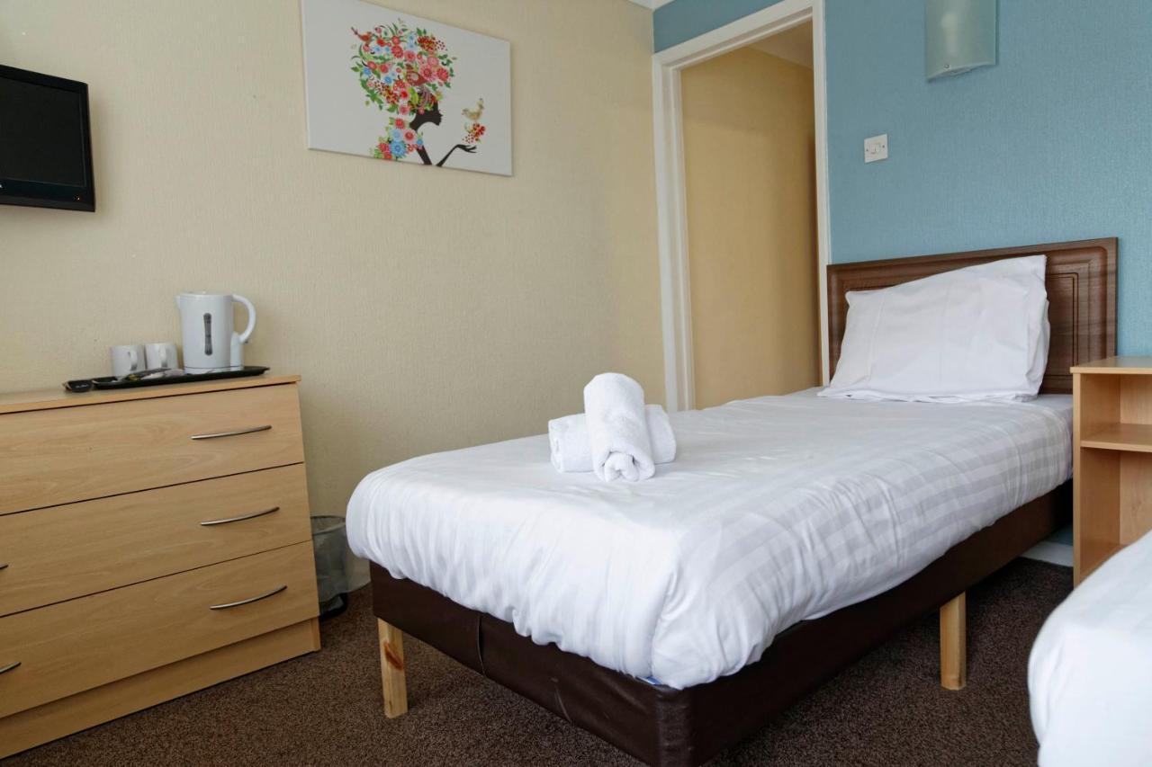 Sand Bay Holiday Village - Adults Only Weston-super-Mare Ngoại thất bức ảnh