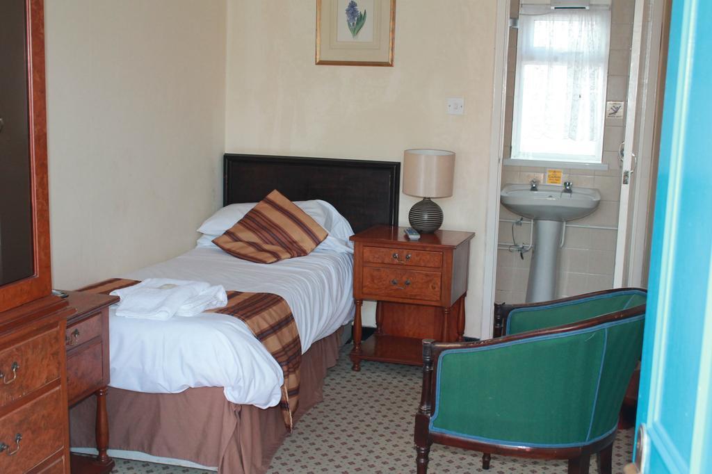 Sand Bay Holiday Village - Adults Only Weston-super-Mare Ngoại thất bức ảnh