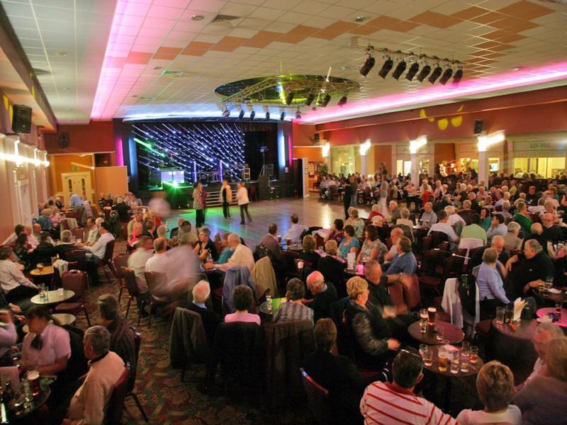 Sand Bay Holiday Village - Adults Only Weston-super-Mare Ngoại thất bức ảnh